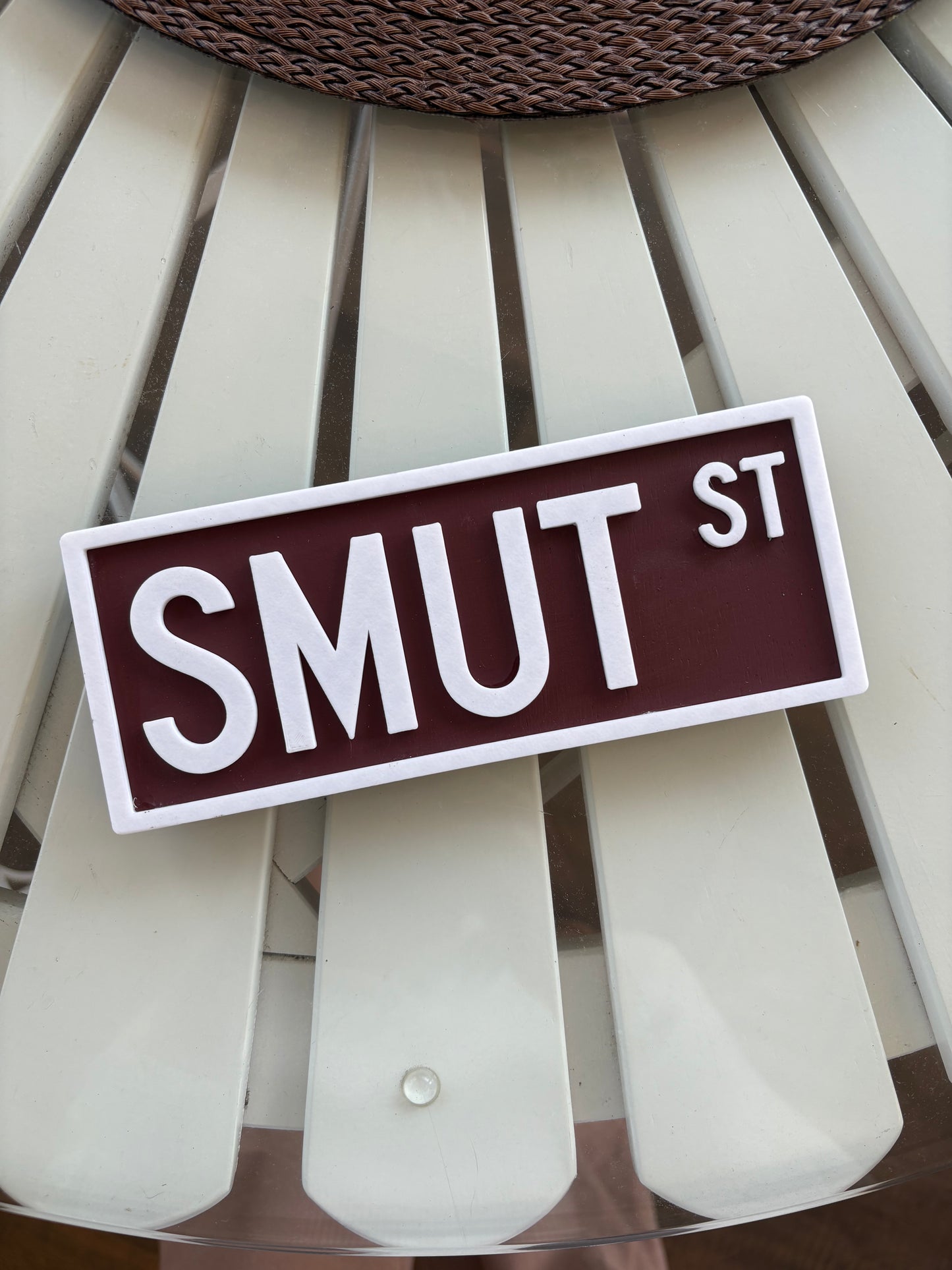 Smut Street Sign
