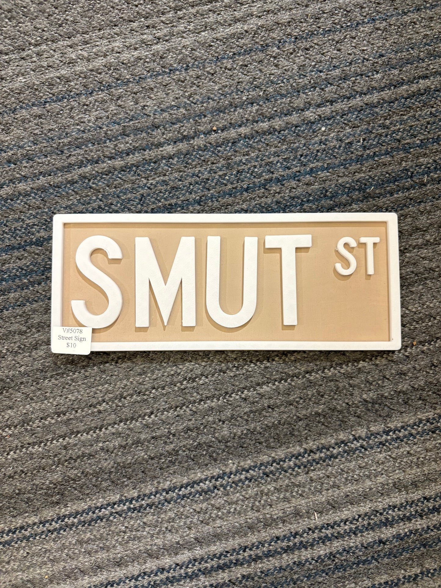Smut Street Sign