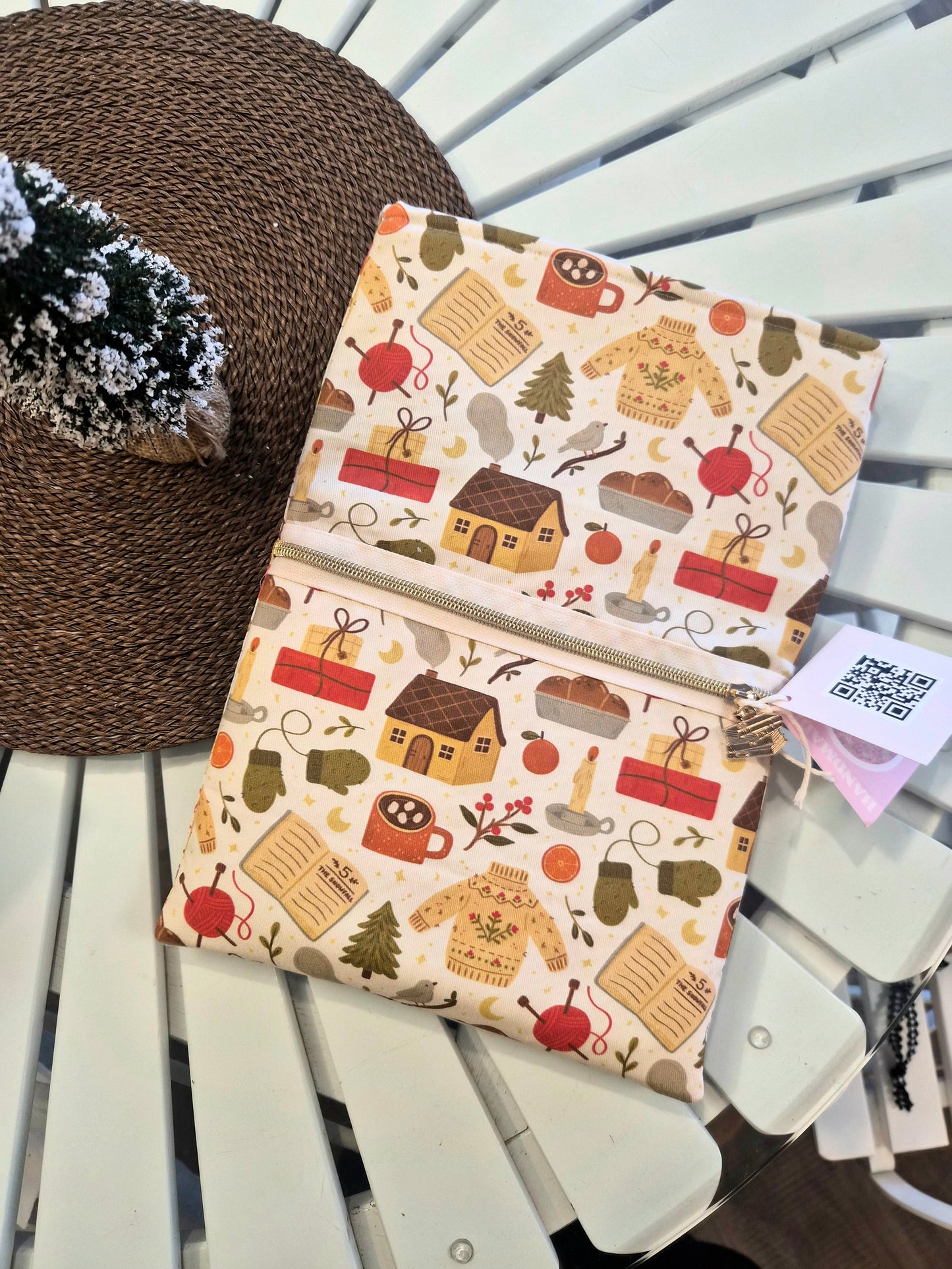 Large Padded Book Sleeve (great for an ipad or kindle scribe)
