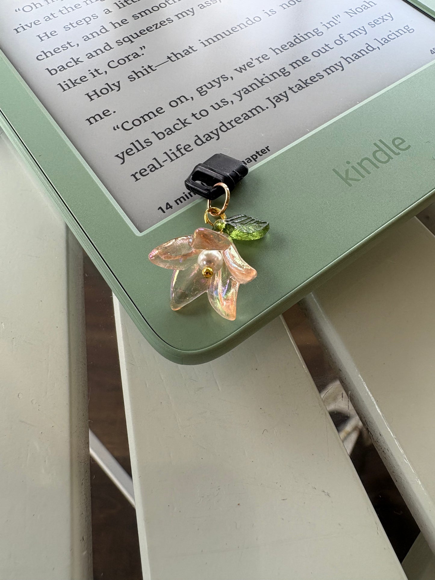 Flower Kindle Charm