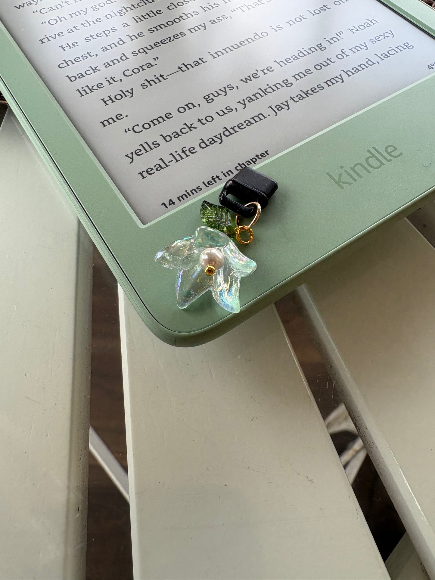 Flower Kindle Charm