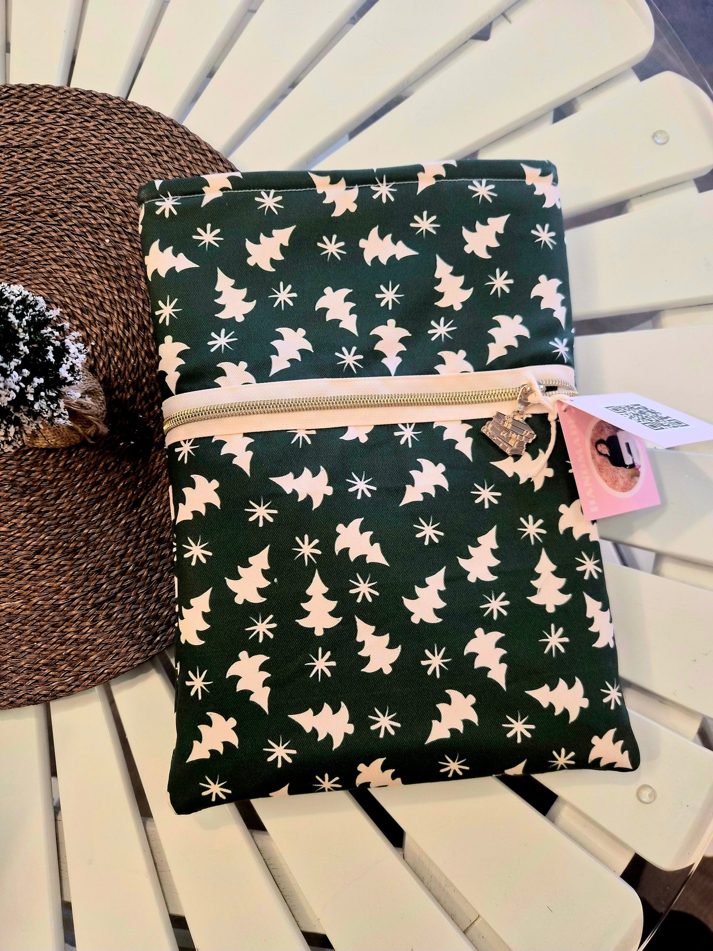 Large Padded Book Sleeve (great for an ipad or kindle scribe)