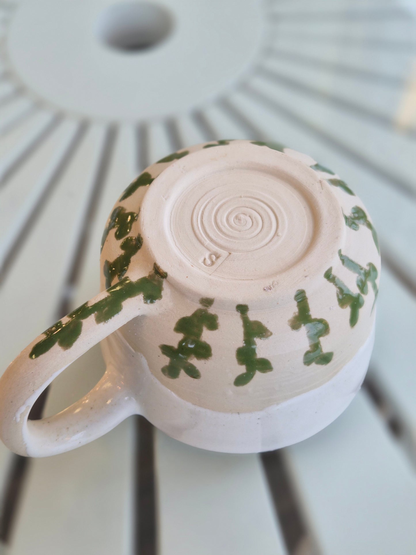 Cream & Vines Handcrafted Ceramic Mug - Microwave & Dishwasher Safe!